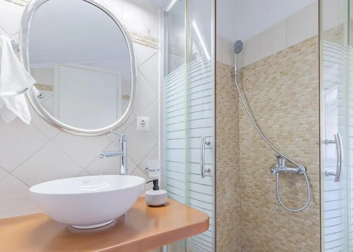 Joanna's Old Town Place